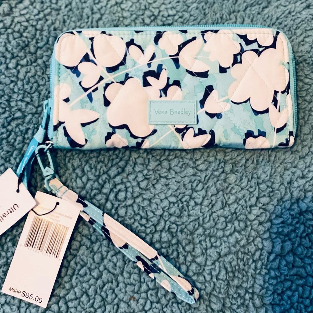 🦋 NWT - Accordion Wallet